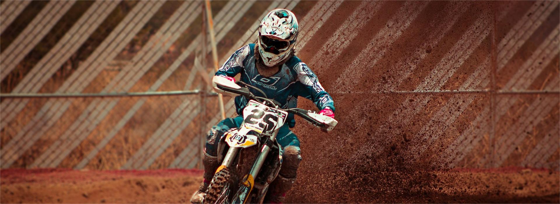 Motocross Riding Equipment Shop -Motocross Riding Equipment Shop jahir martinez jPd3oJ4dFV4 unsplash